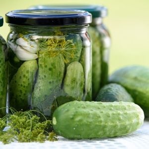 Easy Homemade Dill Pickles: A Delicious Way to Enjoy Homegrown Cucumbers